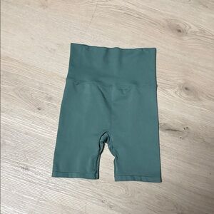 PINK Victoria's Secret Seamless Biker Workout Green Athletic Shorts